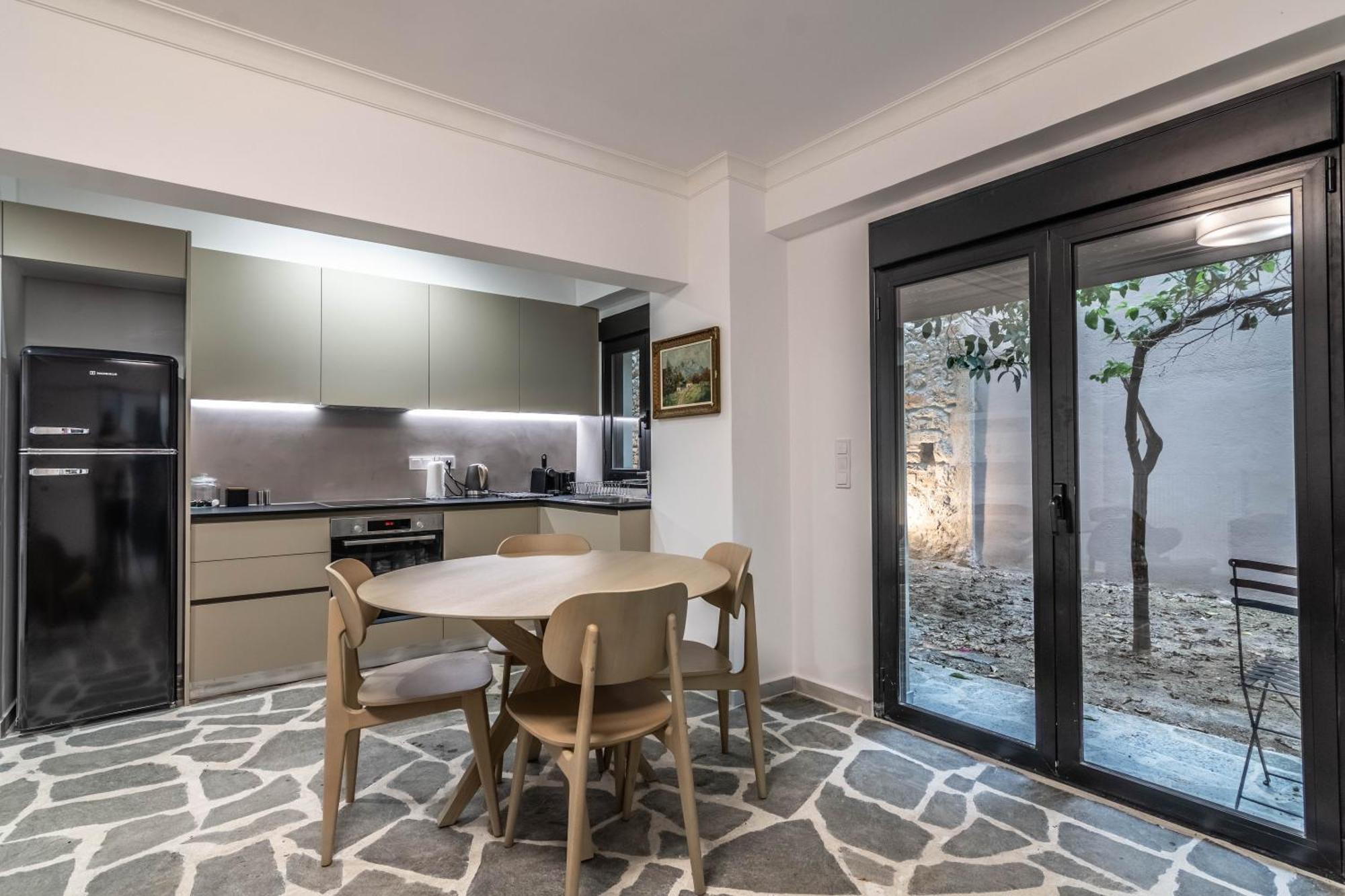 Aris In Kolonaki Apartment Athens Exterior photo